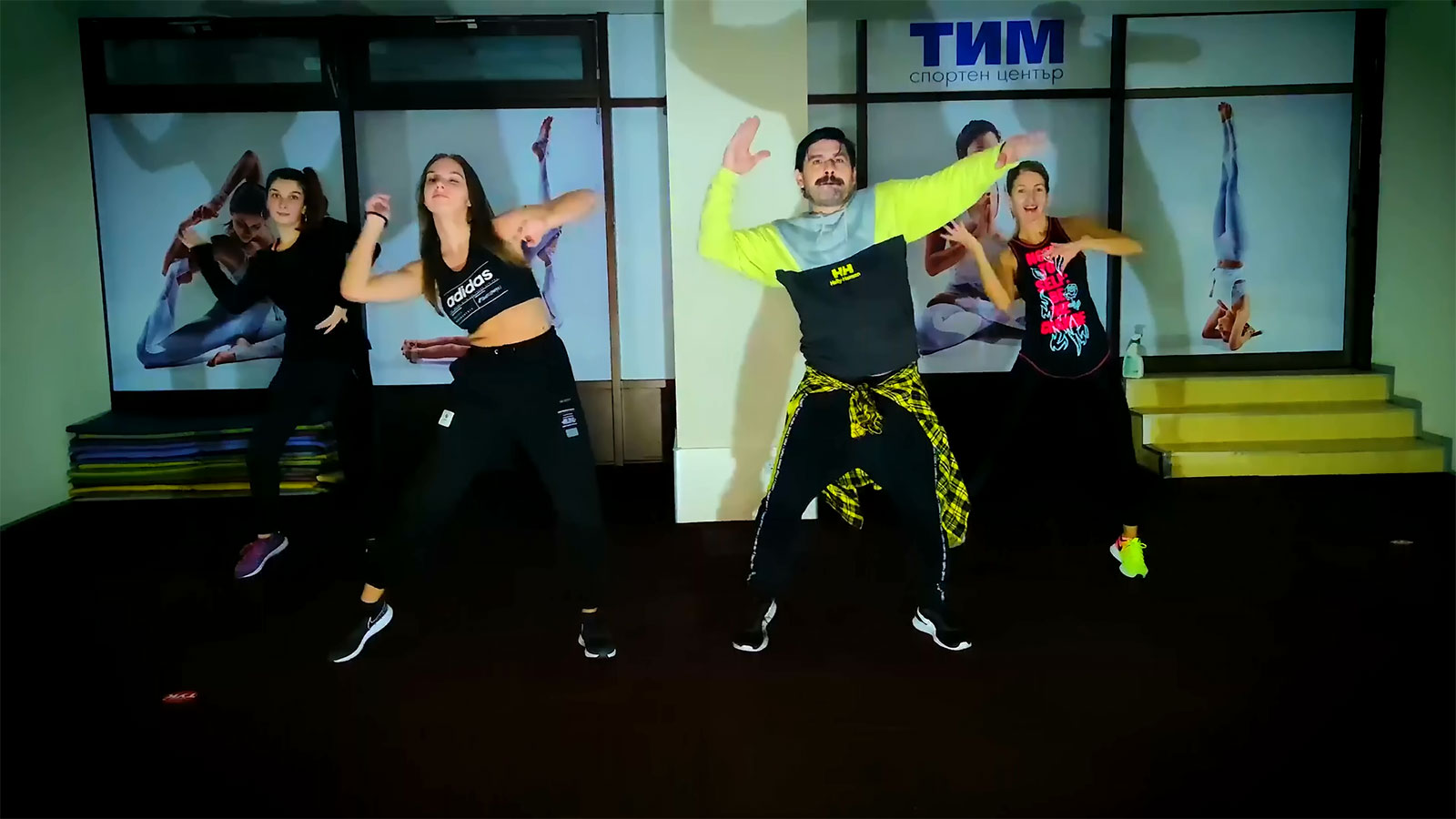 ZUMBA - MIRO - Playita by Wisin & Los Legendarios